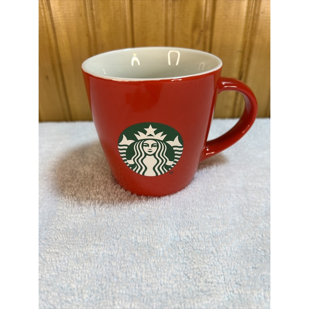 Starbucks Christmas 2021 - 12 oz  Red Coffee Cup Green Logo Mermaid Siren Cerami